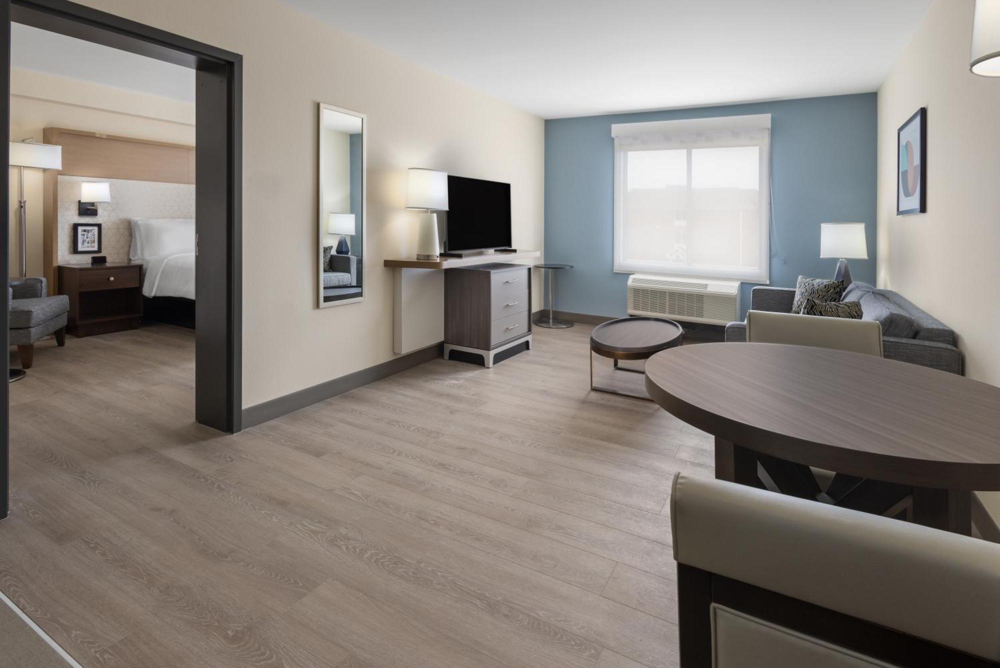 Holiday Inn & Suites Richmond West End, An Ihg Hotel Exteriér fotografie